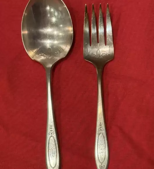 Vintage Oneida Community Plate Adam Silverplate: